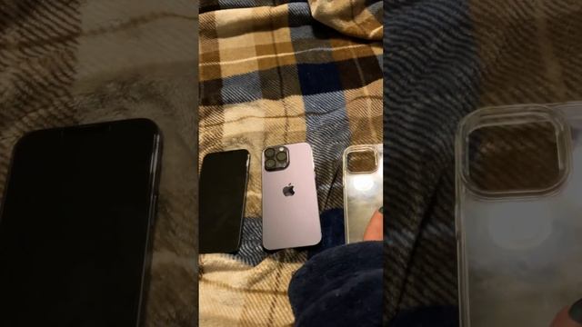 Apple iPhone, 13 promax and Apple iPhone 1 4 pro max, side-by-side comparison смотреть онлайн