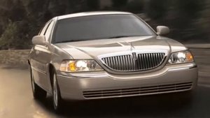 2011 Lincoln Town Car Exterior