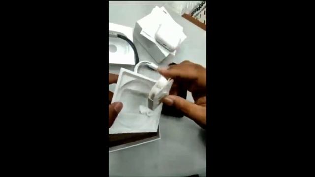 Apple airpods pro 2 (2x ANC) buzzing 2nd generation (Dubai)