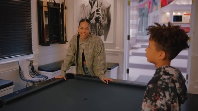 73 Questions With Alicia Keys | Vogue