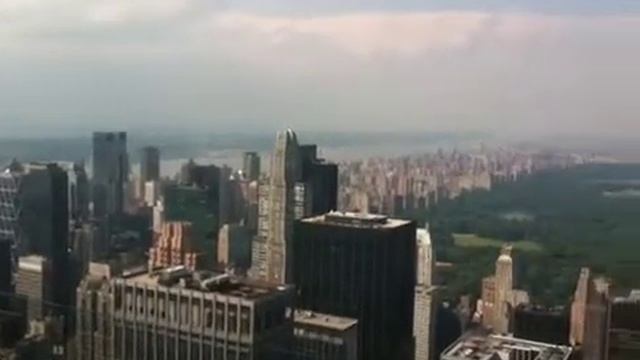 iPhone 3G S Video from the top of 30 Rock in NYC - Part 1 смотреть онлайн