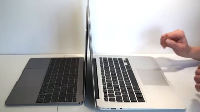Apple 12  MacBook Vs  13  MacBook Air Comparison Smackdown Mobile Review