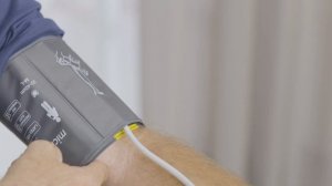 Автоматический тонометр Microlife A7 Touch V2 RU с функцией Bluetooth® и сенсорным экраном