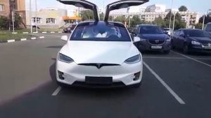 Тесла Танцует)))