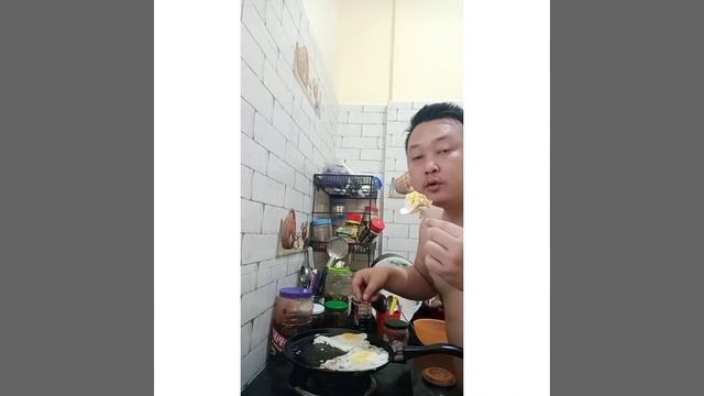 After Gym 😀 Half eggs fry 💪 n Apple 🍎 juice 👍 смотреть онлайн