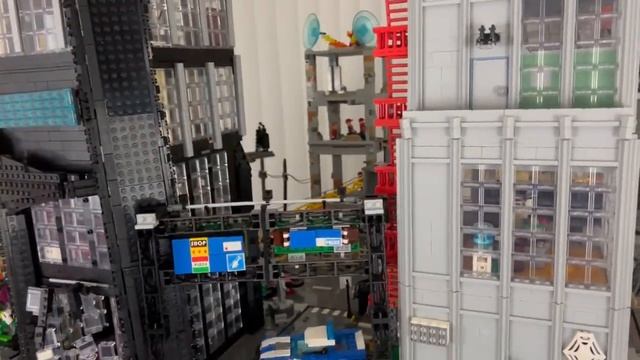 Spider-Man Multiverse New York Battle in Lego! (30,000 pieces) #spiderman #lego смотреть онлайн