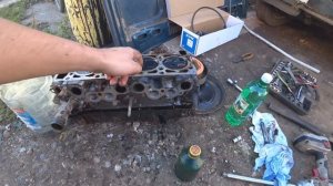 ВАЗ 2107 За 10 тысяч рублей! Разбираем движок в поисках компрессии.