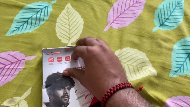 Boat Rockerz 255R Bluetooth Earphone with Mic IPX5 Water & Sweat Resistance - Unboxing смотреть онлайн