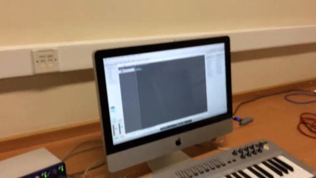 Plug in and play - Mac смотреть онлайн