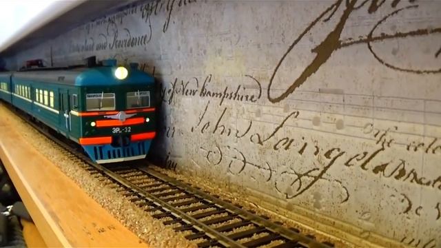 ЭР22 состав из 6 вагонов смотреть онлайн