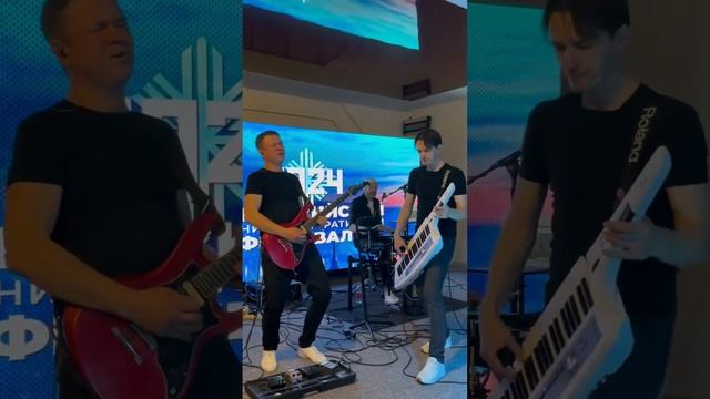 Перекресток - Чиж&Со. соло #кавергруппановосибирск #кавергруппа #cover #чижико