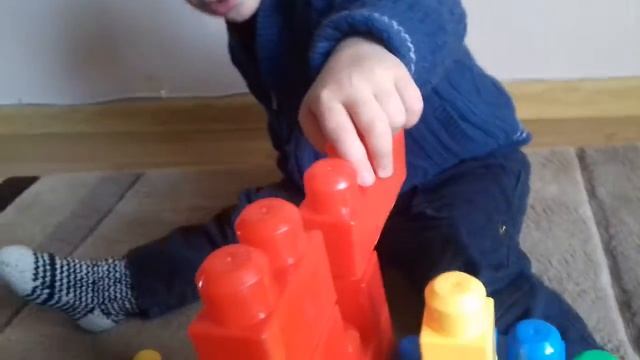 Делаем из кубиков машинку 😊🚗 смотреть онлайн