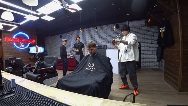 ИСПОРТИЛИ ПРИЧЁСКУ В БАРБЕРШОПЕ | FAKE BARBER смотреть онлайн