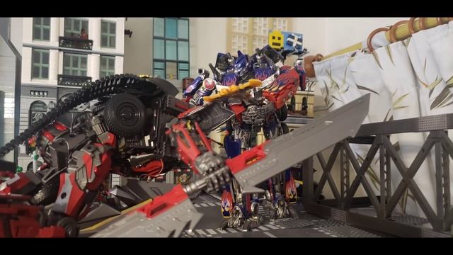 Sentinel Prime vs Optimus Prime DOTM Transformers OV01 vs Black Apple stop motions Bumblebee 变形金刚动画