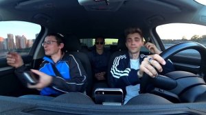 СЛЕПОЙ ТАКСИСТ ПУГАЕТ ПАССАЖИРА / РЕАКЦИЯ ЛЮДЕЙ / ЭЛДЖЕЙ