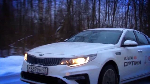 ProTestDrive KIA Optima vs Stinger Сравнительный тест-драйв в условиях мокрой дороги, льда и снега. смотреть онлайн
