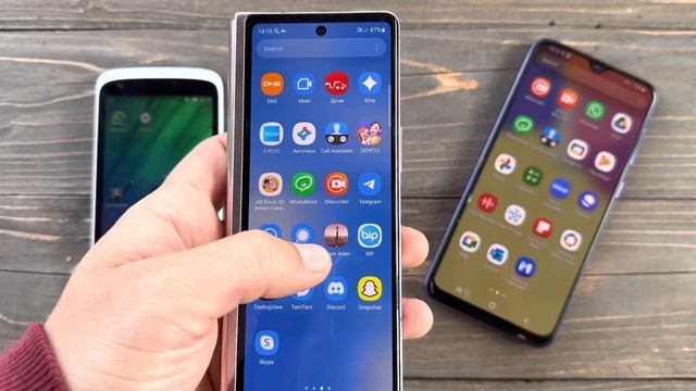 Incoming Call THREE FAKE Samsung Z Fold3 vs Samsung A30S vs HTC Desire 526 смотреть онлайн