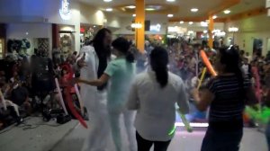 Doble Buki Oficial Cesar Franco "Más que tu amigo"