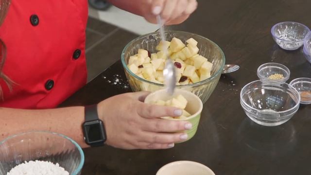 Ingles Table - Jasmin Queen | Apple Cranberry Cobbler смотреть онлайн