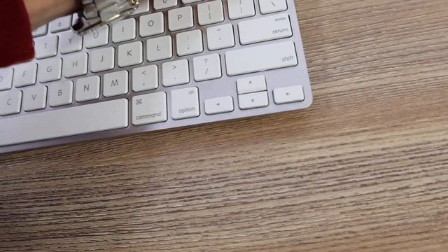 Apple Wireless Bluetooth Keyboard (A1314) & TWO Apple Mouse's (A1296) & Apple Power Cord смотреть онлайн