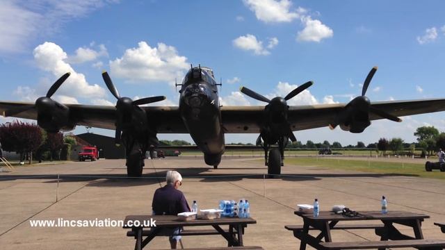 Avro Lancaster Bomber, Rolls Royce Merlin 24s, V12 Engines, Start Up, Close Down смотреть онлайн