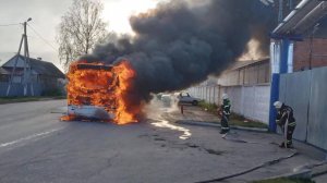 В Суворове огнеборцы потушили загоревшийся автобус