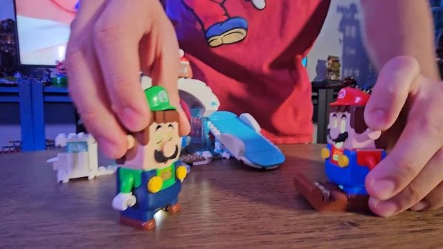 Showing off my LEGO Super Mario set - S8/E2: Penguin Family Snow Adventure смотреть онлайн