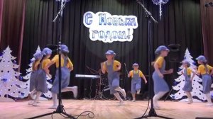 Новогодний театрализованный концерт «Чудеса на новый год»