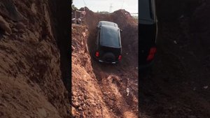 BYD FangChengBao Leopard 5 Steep Muddy Climb