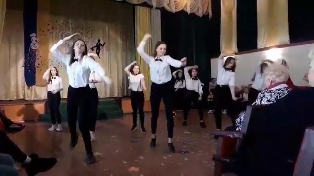 «Seniorita» - общий танец смотреть онлайн