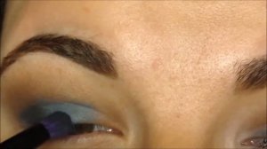 Eye Catcher : Dark Blue Smokey Eyes