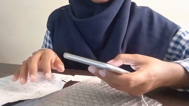 unboxing paket iPhone 6s 64 GB dari Saturasilabs смотреть онлайн