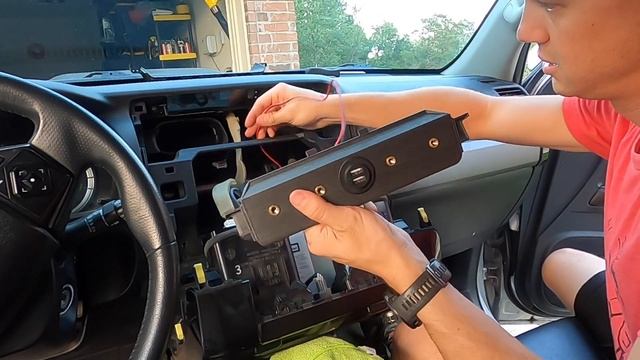 LabOps Gear 4Runner No Drill Dash Mount kit смотреть онлайн