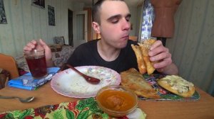 МУКБАНГ АСМР НАРЕЗКИ ЛУЧШЕЕ - ЯИЧНИЦА / ЧЕЧЕВИЦА / ПИЦЦА , ЧЕБУРЕКИ / ASMR Mukbang 21. 03. 2023