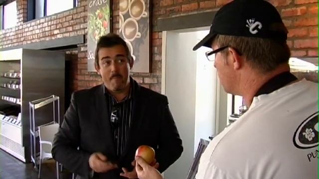 an Apple vs. a Windows Phone? смотреть онлайн