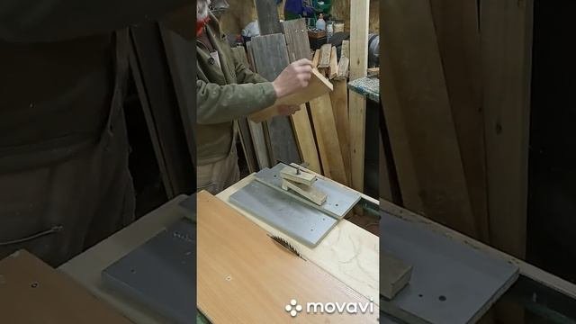 ИЗГОТОВЛЕНИЕ УЛЬЕВ .  Работа с кондуктором для корпусов.@balkiniurii