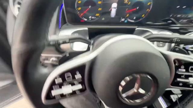 Mercedes Benz GLB 2022 смотреть онлайн