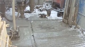 Талевый блок упал на ротор буровой