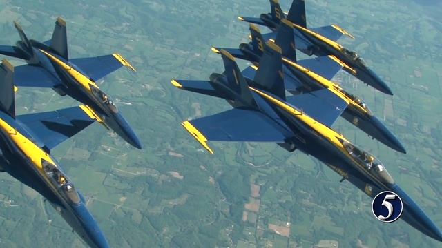 Blue Angels Flight into Lincoln, NE May 4, 2016 смотреть онлайн