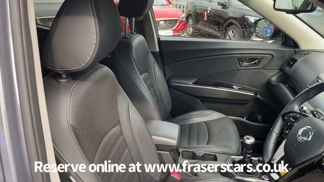 19 Plate SsangYong Tivoli XLV 1.6D Ultimate 5dr смотреть онлайн