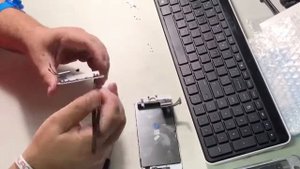 Замена дисплея, тачскрина iPhone 7