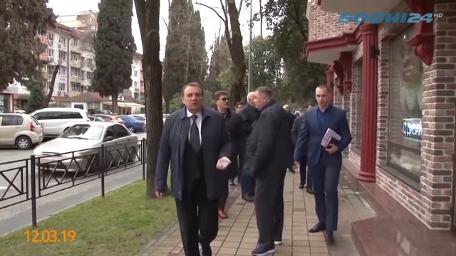 В Сочи приведут объекты к единому архитектурному облику смотреть онлайн