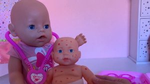 Беби бон Эмили Доктор лечит братика Мишу он заболел Ветрянкой