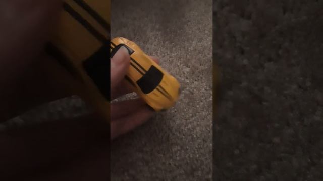 Aston Martin V8 Vantage Yellow Colour Variation Hotwheels смотреть онлайн