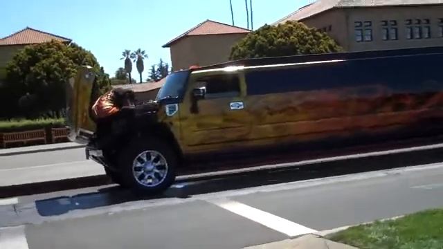 Hummer limo roadside self-service смотреть онлайн