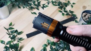 Обзор. Электрошокер-фонарь Молния 1320.