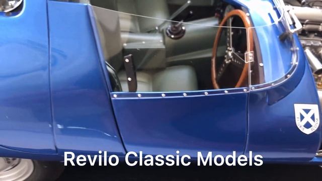 Amalgam 1:8 Scale Jaguar D Type 1957 Le Mans winner #3 Video