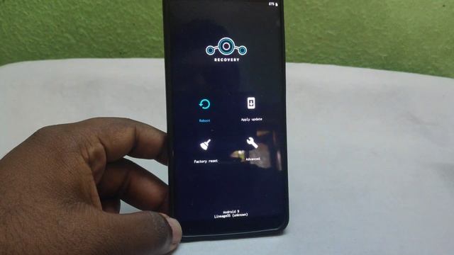 Lineage OS Stock Recovery First Look | Lineage Stock Recovery 🔥