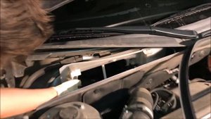 How to Replace the Cabin Filter on a Saab 9-3 in 5 minutes (model year 2004)