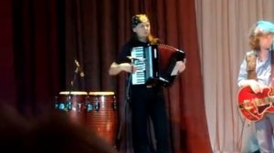 Чиж и Со в Арзамасе   А девчонка та проказница (Фрагмент)